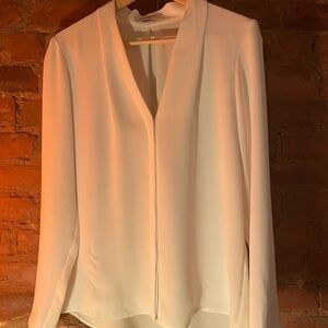 Aritzia Elegant White Women's Blouse with small snag in front. Fits beautifully